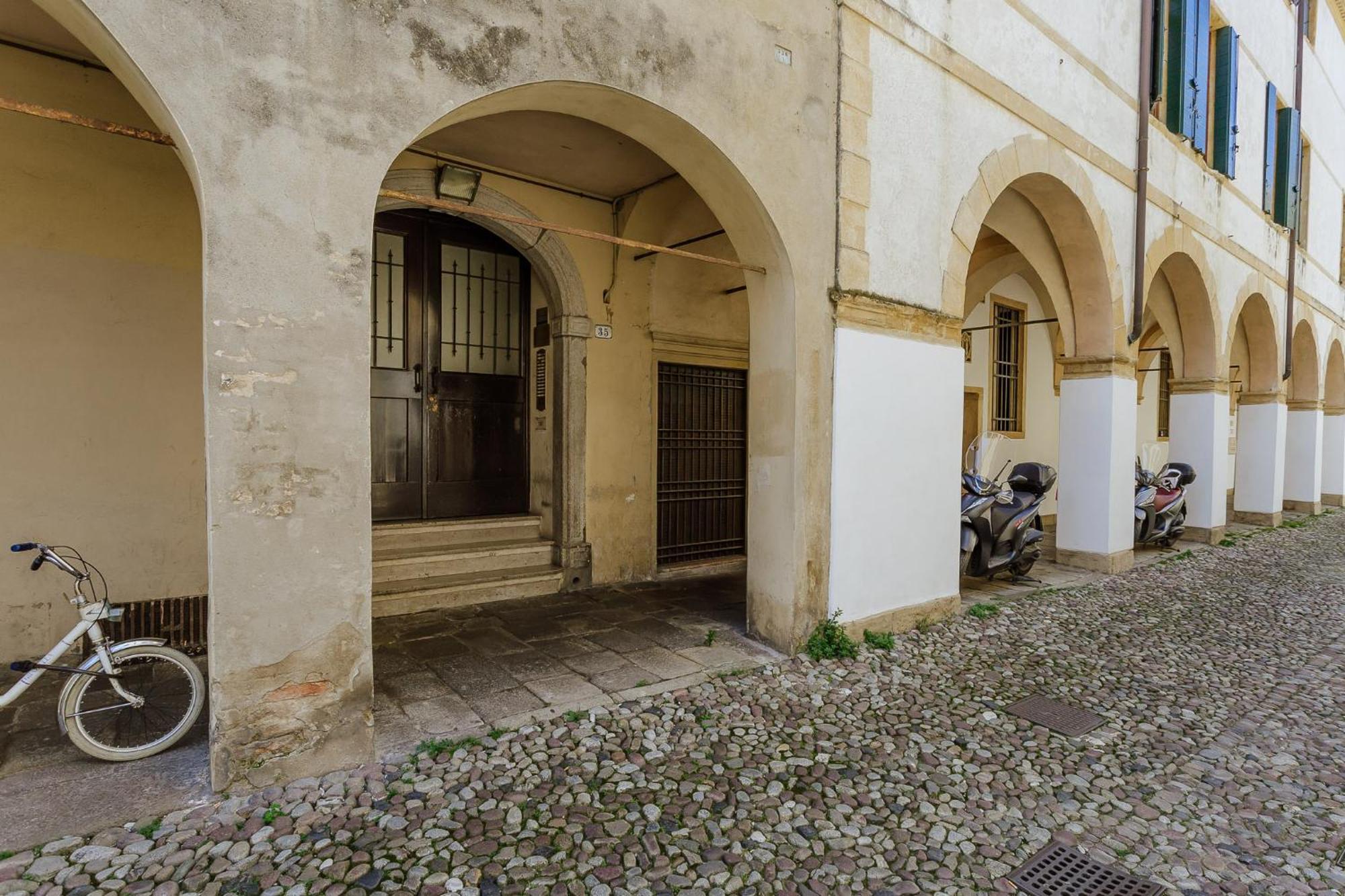 Yourbanflat Clock Tower Padova Luaran gambar