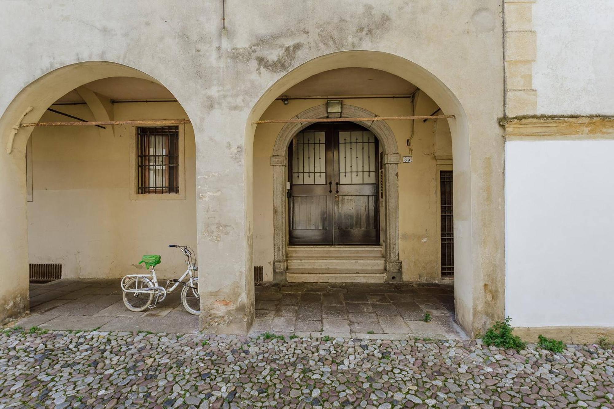 Yourbanflat Clock Tower Padova Luaran gambar